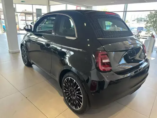 Fiat 500e C 42kWh La Prima Auto 2dr