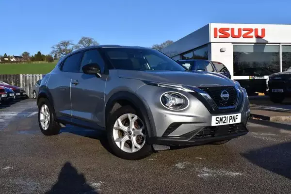 Nissan Juke 1.0 DIG-T N-Connecta Euro 6 (s/s) 5dr