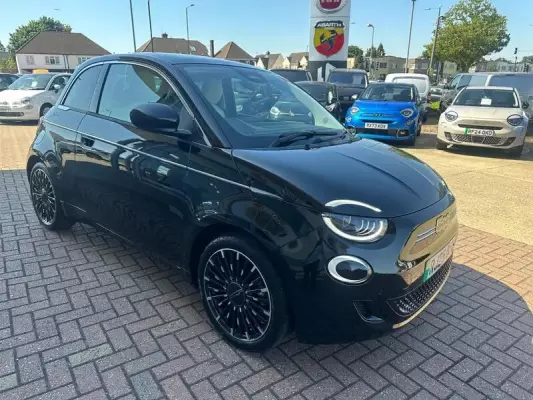 Fiat 500e 42kWh La Prima Auto 3dr