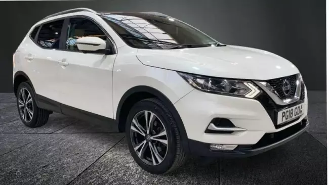Nissan Qashqai 1.2 DIG-T N-Connecta XTRON Euro 6 (s/s) 5dr