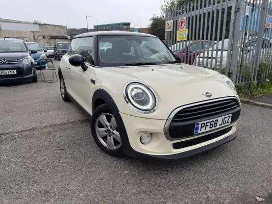 MINI Hatch 1.5 Cooper Classic Euro 6 (s/s) 3dr