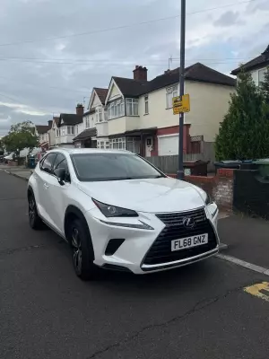 Lexus NX 2.5 300h SE E-CVT 4WD Euro 6 (s/s) 5dr