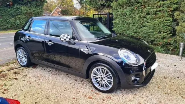 MINI Hatch 1.5 Cooper Auto Euro 6 (s/s) 5dr