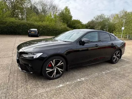 Volvo S90 2.0h T8 Recharge 11.6kWh R-Design Auto AWD Euro 6 (s/s) 4dr
