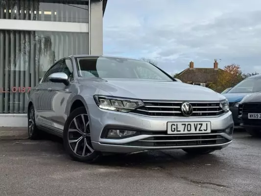 Volkswagen Passat 2.0 TDI EVO SEL DSG Euro 6 (s/s) 4dr