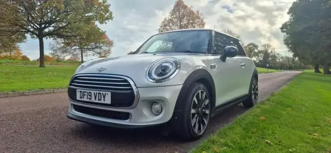 MINI Hatch 1.5 Cooper Exclusive Euro 6 (s/s) 3dr
