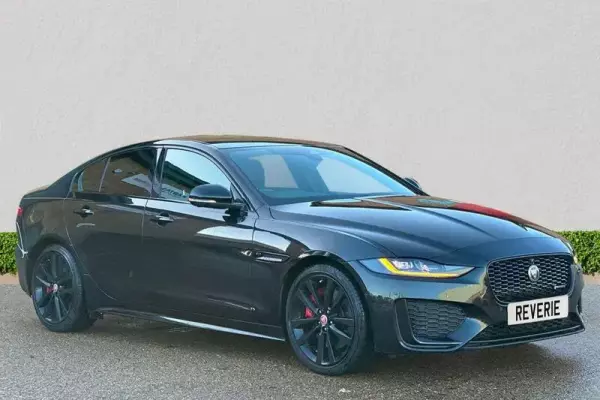 Jaguar XE 2.0 D200 MHEV R-Dynamic Black Auto Euro 6 (s/s) 4dr