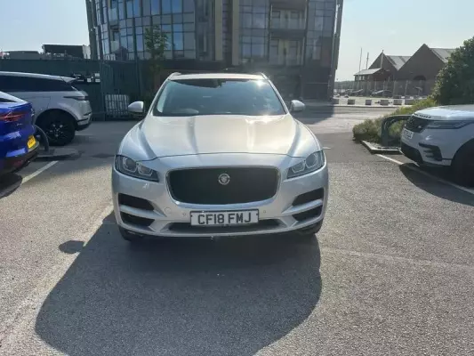 Jaguar F-PACE 2.0 D180 Portfolio Auto AWD Euro 6 (s/s) 5dr
