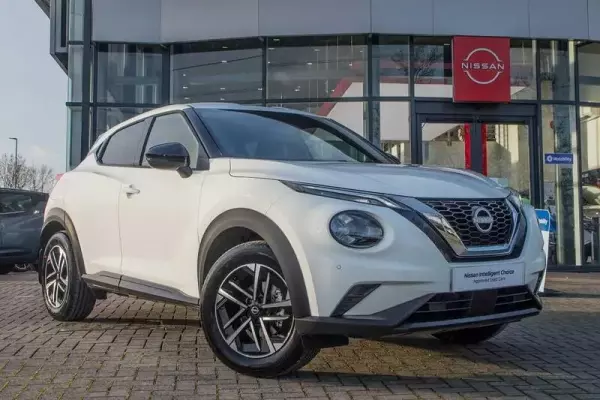 Nissan Juke 1.0 DIG-T N-Connecta Euro 6 (s/s) 5dr