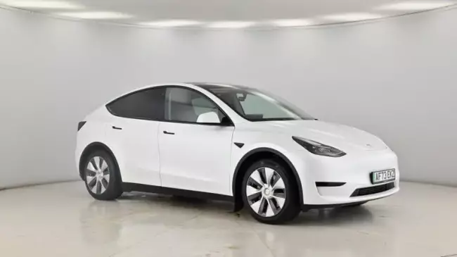 Tesla Model Y Auto RWD 5dr