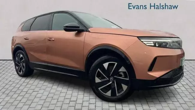 Vauxhall Grandland Electric 73kWh Ultimate Auto 5dr