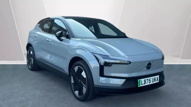 Volvo EX30 Twin Performance 69kWh Plus Auto AWD 5dr
