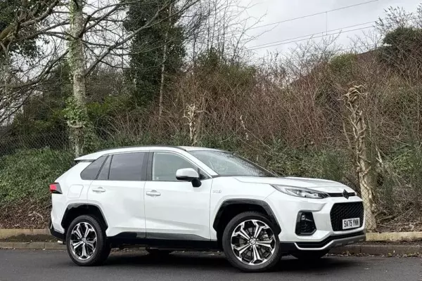 Suzuki Across 2.5 18.1kWh E-CVT 4WD Euro 6 (s/s) 5dr