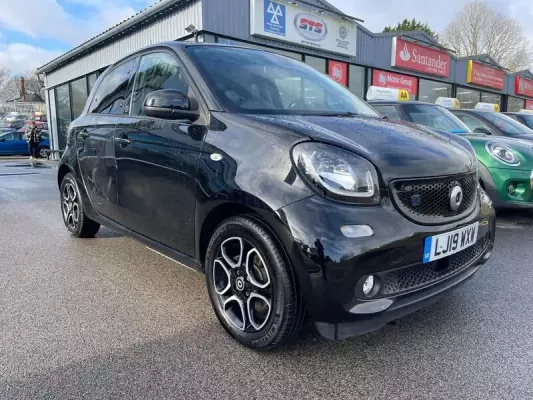 Smart forfour EQ 17.6kWh Prime (Premium Plus) Auto 5dr (22kW Charger)