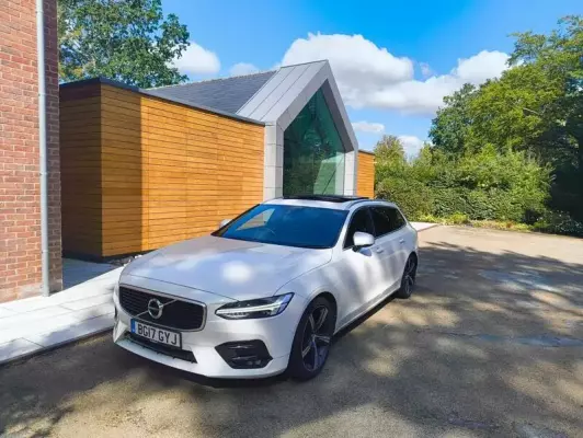 Volvo V90 2.0 D4 R-Design Auto Euro 6 (s/s) 5dr