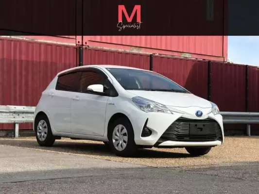 Toyota Yaris 1.5 VVT-h Design E-CVT Euro 6 (s/s) 5dr