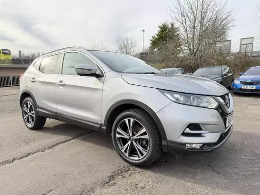 Nissan Qashqai 1.5 dCi N-Connecta Euro 6 (s/s) 5dr