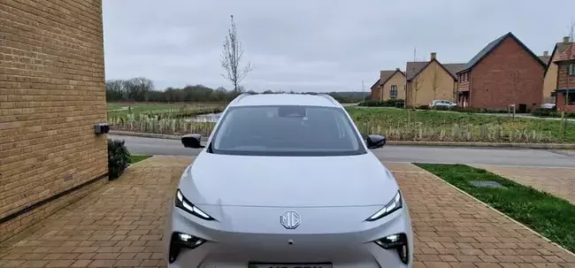 MG MGS5 64kWh Trophy Long Range Auto 5dr