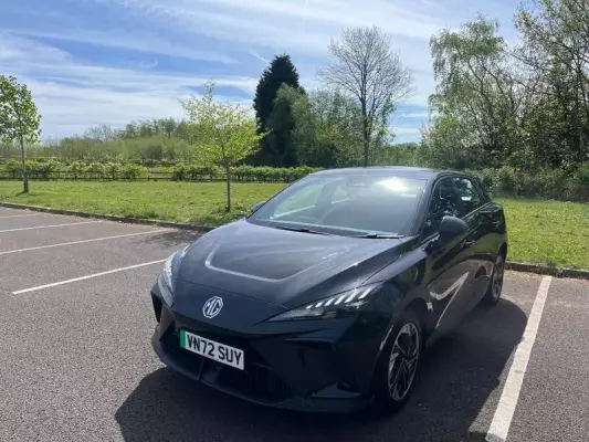 MG MG4 51kWh SE Auto 5dr