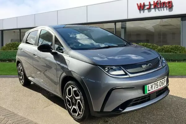 BYD Dolphin 60.48kWh Design Auto 5dr