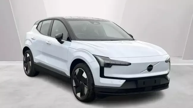 Volvo EX30 Single Motor Extended Range 69kWh Plus Auto 5dr