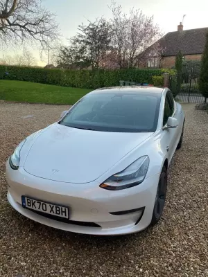 Tesla Model 3 (Dual Motor) Long Range Auto 4WDE 4dr