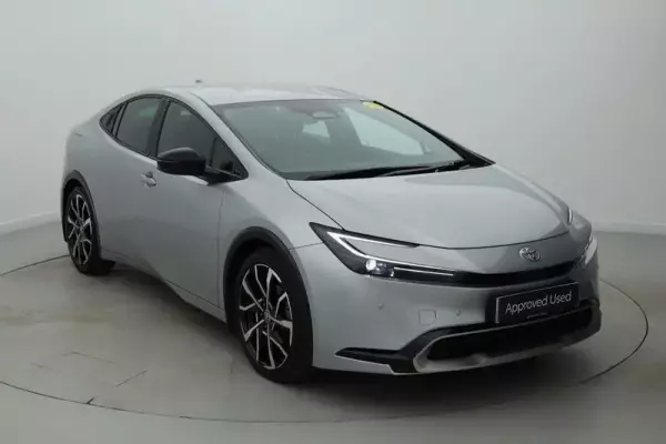 Toyota Prius 2.0 13.6kWh Excel CVT Euro 6 (s/s) 5dr