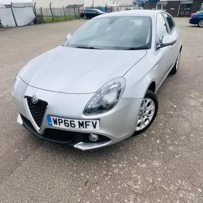 Alfa Romeo Giulietta 2.0 JTDM-2 Super Euro 6 (s/s) 5dr