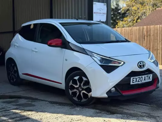 Toyota AYGO 1.0 VVT-i x-trend Funroof x-shift Euro 6 5dr