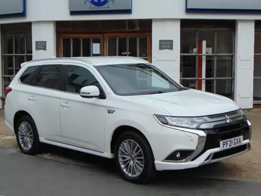 Mitsubishi Outlander 2.4h TwinMotor 13.8kWh Dynamic Safety CVT 4WD Euro 6 (s/s) 5dr