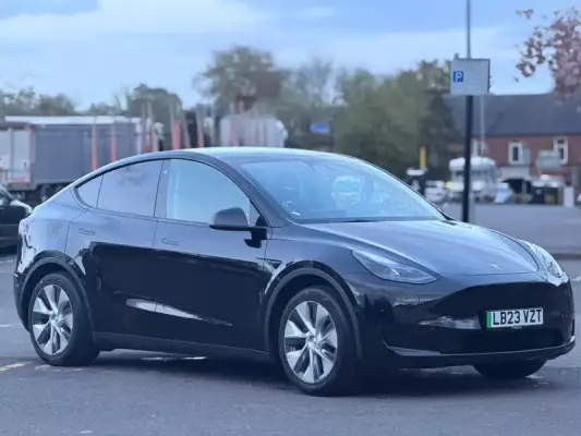 Tesla Model Y Auto RWD 5dr