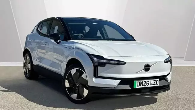 Volvo EX30 Twin Performance 69kWh Plus Auto AWD 5dr