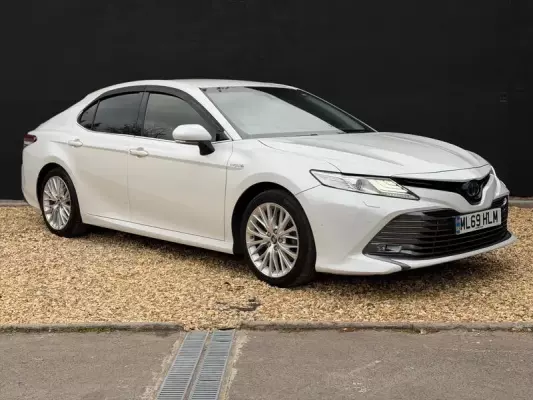 Toyota Camry 2.5 VVT-h Excel CVT Euro 6 (s/s) 4dr