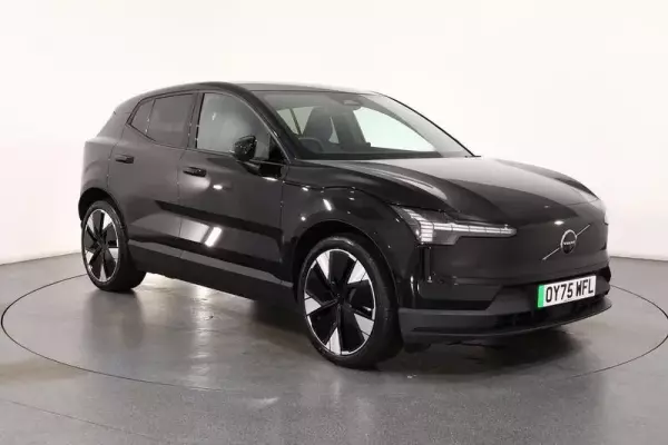 Volvo EX30 Twin Performance 69kWh Ultra Auto AWD 5dr