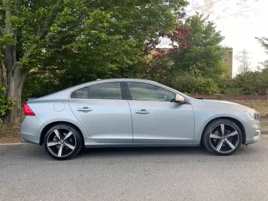 Volvo S60 2.0 D4 R-Design Nav Auto Euro 6 (s/s) 4dr