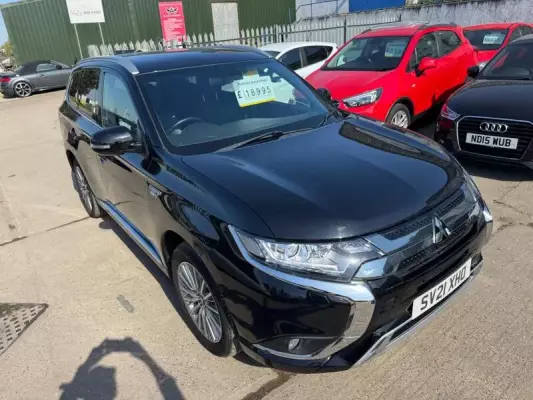 Mitsubishi Outlander 2.4h TwinMotor 13.8kWh Dynamic CVT 4WD Euro 6 (s/s) 5dr