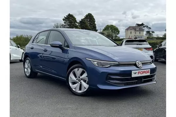 Volkswagen Golf 1.5 eTSI MHEV Style DSG Euro 6 (s/s) 5dr