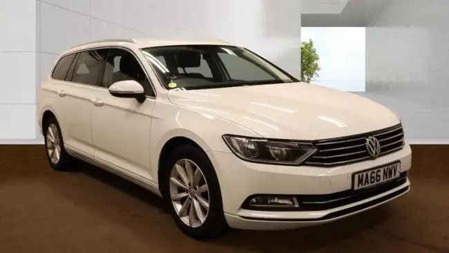 Volkswagen Passat 2.0 TDI BlueMotion Tech SE Business DSG Euro 6 (s/s) 5dr