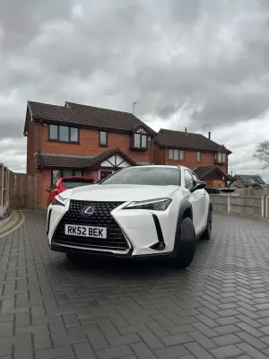 Lexus UX 2.0 250h Premium E-CVT Euro 6 (s/s) 5dr