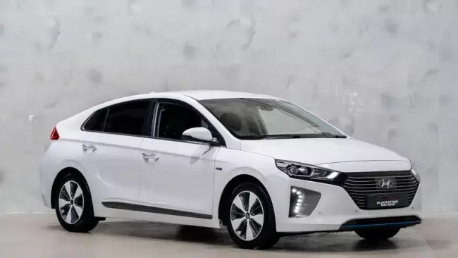 Hyundai IONIQ 1.6 h-GDi 8.9kWh Premium SE DCT Euro 6 (s/s) 5dr