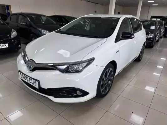 Toyota Auris 1.8 VVT-h Design CVT Euro 6 (s/s) 5dr