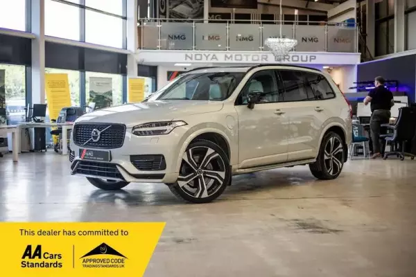 Volvo XC90 2.0h T8 Twin Engine Recharge 11.6kWh R-Design Auto 4WD Euro 6 (s/s) 5dr