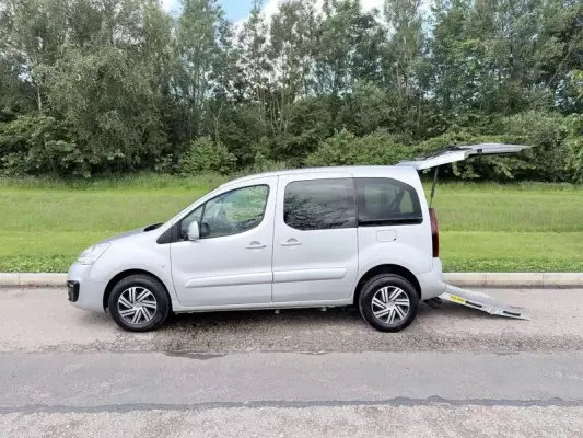 Citroen Berlingo 1.6 Hdi Automatic WHEELCHAIR ACCESSIBLE VEHICLE WAV DISABLED MOBILITY 5dr