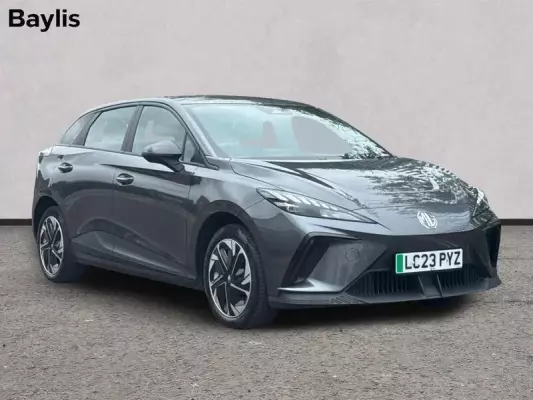 MG MG4 64kWh SE Long Range Auto 5dr