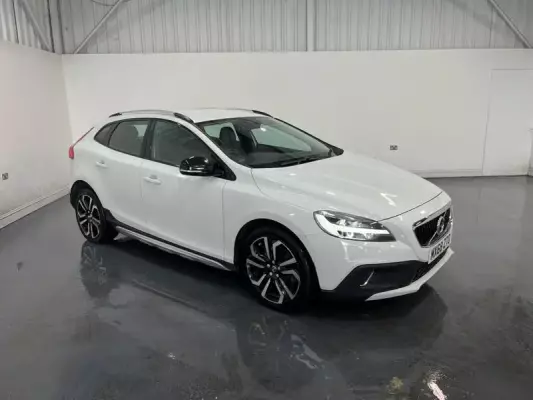 Volvo V40 Cross Country 1.5 T3 GPF Pro Auto Euro 6 (s/s) 5dr