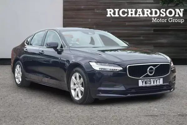 Volvo S90 2.0 D4 Momentum Plus Auto Euro 6 (s/s) 4dr