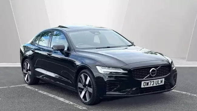 Volvo S60 2.0h T8 Recharge 18.8kWh Ultimate Auto AWD Euro 6 (s/s) 4dr