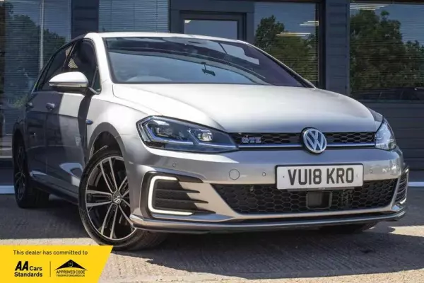 Volkswagen Golf 1.4 TSI 8.7kWh GTE DSG Euro 6 (s/s) 5dr