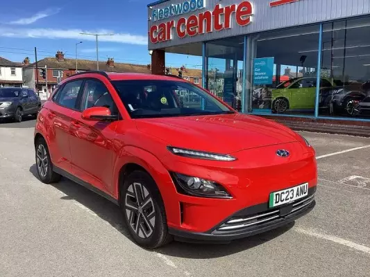 Hyundai KONA 39kWh SE Connect Auto 5dr (10.5kW Charger)