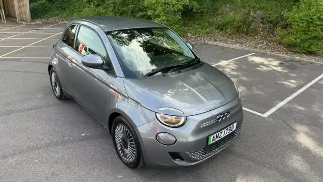 Fiat 500e 42kWh Icon Auto 3dr